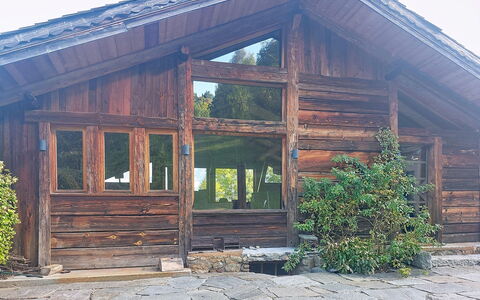 Le Hameau: Flooring, Slaapkamer, Bedding, Bed, Bed Frame, Linens, Laken, Hardwood, Matras, Houten Vloer