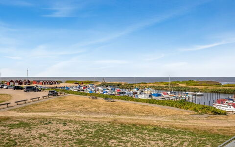 Zuhra - 50M to the Fjord: Lucht, Horizon, Plain, Land Lot, Veld, Prairie, Kust, Steppe, Shrubland