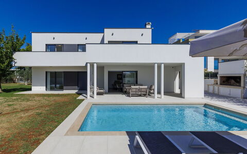Level 4: Woongebied, Huis, Zwembad, Samengesteld Materiaal, Landgoed, Schaduw, Villa, Beton, Ontwerp, Landscaping