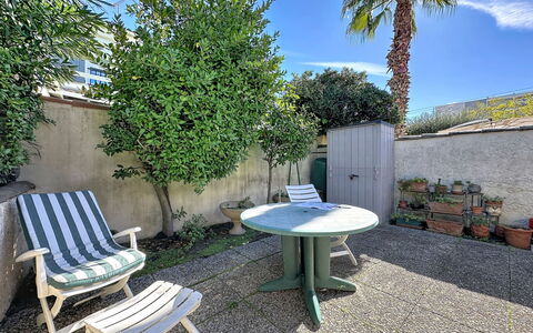 La Placette: Appartement, Toevlucht, Zwembad, Condominium, Balkon, Hotel, Eco Hotel, Villa, Kamerplant