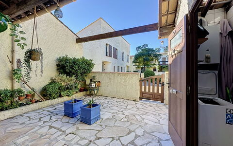 La Placette: Appartement, Toevlucht, Zwembad, Condominium, Balkon, Hotel, Eco Hotel, Villa, Kamerplant