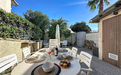 La Placette: Appartement, Toevlucht, Zwembad, Condominium, Balkon, Hotel, Eco Hotel, Villa, Kamerplant