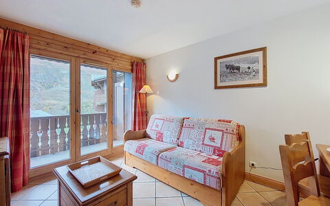 Le Hameau des Airelles: Appartement, Toevlucht, Zwembad, Condominium, Balkon, Hotel, Eco Hotel, Villa, Kamerplant