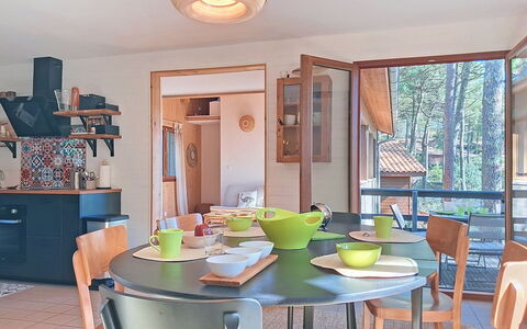 Pignots: Meubilair, Interieur Ontwerp, Hout, Stoel, Tafel, Plafond, Flooring, Eetkamer, Keuken En Eettafel, Verdieping