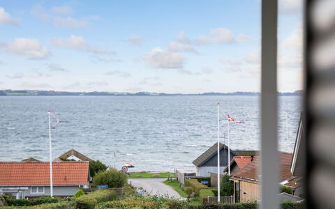 Takenya - 400M from the Sea: Huis, Dak, Huis, Woongebied, Verblijf, Zee, Kust, Voorstad, Oceaan, Landgoed