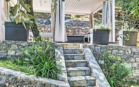 Green Haven: Steen, Landgoed, Tuin, Voorstad, Oprit, Landscaping, Werf, Hacienda, Boerderij, Backyard