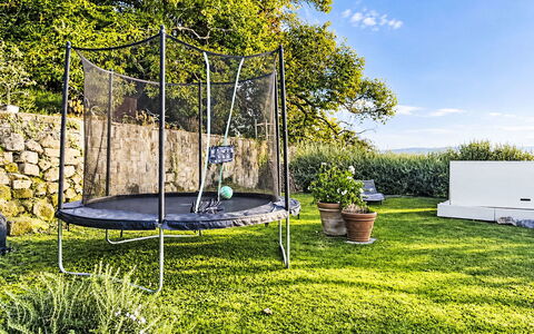 Bellomori House: Steen, Landgoed, Tuin, Voorstad, Oprit, Landscaping, Werf, Hacienda, Boerderij, Backyard
