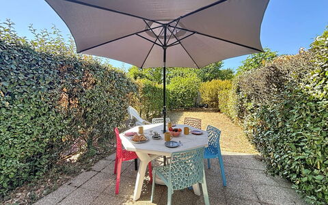 Stango: Meubilair, Paraplu, Buitenmeubels, Stoel, Buitentafel, Tafel, Schaduw, Tuin, Keuken En Eettafel, Patio