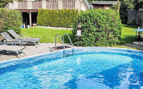 Svahová 1: Blauw, Zwembad, Vrije Tijd, Buitenmeubels, Tuin, Toevlucht, Landscaping, Schaduw, Eco Hotel, Gazon