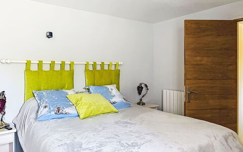 La Cabrette: Bed, Meubilair, Bedding, Slaapkamer, Laken, Interieur Ontwerp, Linens, Hout, Textiel, Flooring