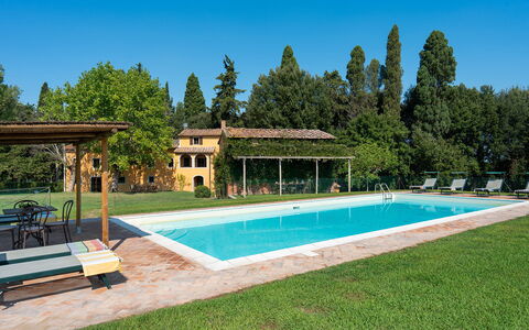 Villa del Poggio D'Oro 8: Landgoed, Hacienda, Zwembad, Villa, Boerderij, Werf, Herenhuis, Binnenplaats