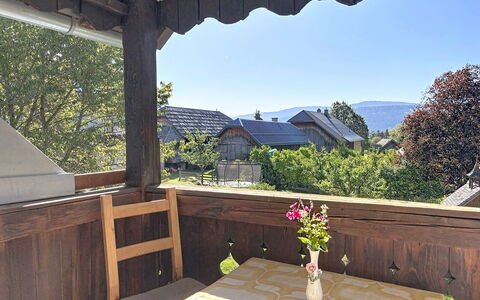 Ferienhaus Huber: Hout, Verblijf, Schaduw, Balkon, Veranda, Hardwood, Beits, Kamerplant, Bloempot, Outdoor Structuur