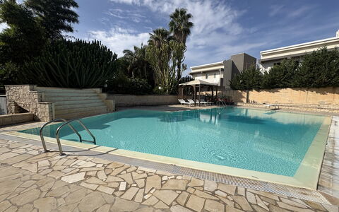 Villa le Palme, Marina di Ragusa: Zwembad, Toevlucht, Woongebied, Samengesteld Materiaal, Waterpartij, Schaduw, Landgoed, Eco Hotel, Hotel