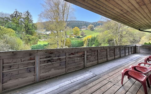 Afritz am See 9: Blauw, Hout, Meubilair, Huis, Buitenmeubels, Stoel, Schaduw, Balkon, Beits, Eco Hotel