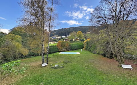 Afritz am See 9: Blauw, Hout, Meubilair, Huis, Buitenmeubels, Stoel, Schaduw, Balkon, Beits, Eco Hotel