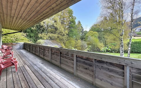 Afritz am See 9: Blauw, Hout, Meubilair, Huis, Buitenmeubels, Stoel, Schaduw, Balkon, Beits, Eco Hotel