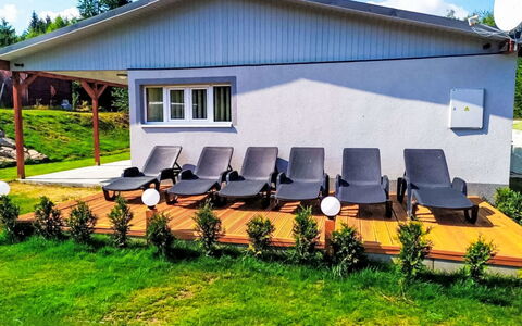 Svahová 3: Blauw, Hout, Meubilair, Huis, Buitenmeubels, Stoel, Schaduw, Balkon, Beits, Eco Hotel