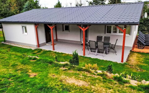 Svahová 3: Blauw, Hout, Meubilair, Huis, Buitenmeubels, Stoel, Schaduw, Balkon, Beits, Eco Hotel