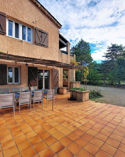 Lou Pantail: Zwembad, Toevlucht, Hotel, Schaduw, Villa, Balkon, Eco Hotel, Badplaats, Luchtfotografie