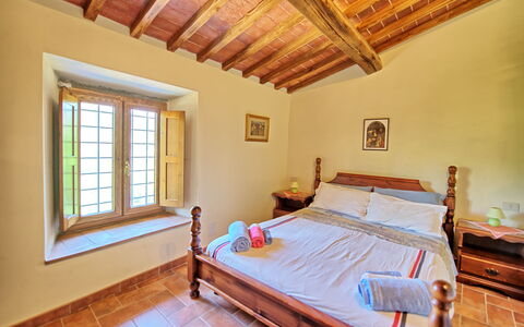 Poggio Conca: Slaapkamer, Eigendom, Kamer, Bed, Meubilair, Gebouw, Plafond, Huis, Onroerend Goed, Laken