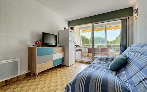 La Lagune: Interieur Ontwerp, Meubilair, Flooring, Verdieping, Kamer, Appartement, Slaapkamer, Stoel, Bed, Plafond