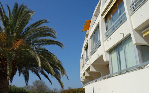 La Lagune: Schaduw, Balkon, Hotel, Daylighting, Villa