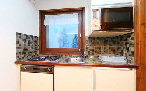Les Pelarnys: Eigendom, Kamer, Keuken, Cabinetry, Meubilair, Countertop, Onroerend Goed, Huis, Gebouw, Materiële Goederen
