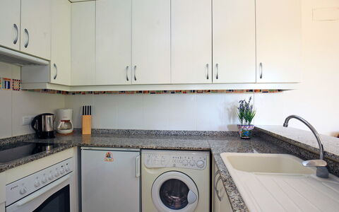 Alma del Sol: Eigendom, Kamer, Keuken, Cabinetry, Countertop, Major Appliance, Huis, Meubilair, Interieur Ontwerp, Wasruimte