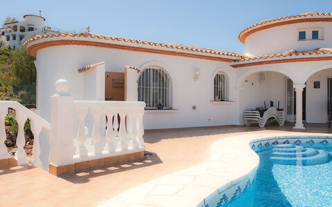 Villa Ma-Nita: Eigendom, Gebouw, Huis, Onroerend Goed, Villa, Zwembad, Azure, Landgoed, Hacienda, Vakantie