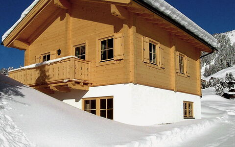 Königsleiten 1: Gebouw, Lucht, Venster, Sneeuw, Huis, Helling, Boom, Materiële Goederen, Facade