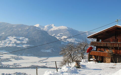 Hochzillertalblick: Sneeuw, Winter, Berg, Bergachtig Landvormen, Lucht, Bergketen, Heuvel Station, Alpen, Wolk, Piste