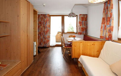 Accommodatie:&nbsp;Falkner 100.9