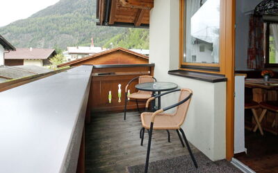 Accommodatie:&nbsp;Falkner 100.9