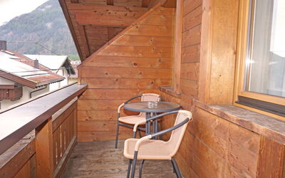 Accommodatie:&nbsp;Falkner 100.7