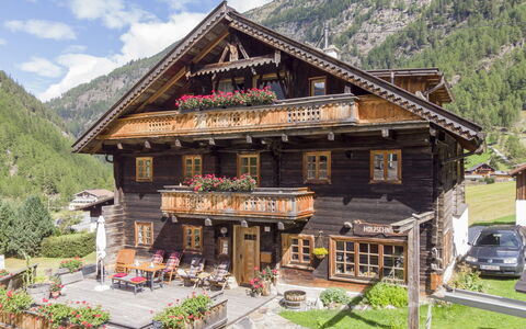 Sölden 200: Wolk, Fabriek, Berg, Venster, Lucht, Gebouw, Huis, Boom, Hout
