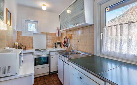 Elisabeth: Keuken, Major Appliance, Toestel Van De Keuken, Countertop, Plafond, Interieur Ontwerp, Fornuis, Cabinetry, Kamer, Gootsteen