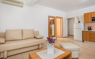 Accommodatie:&nbsp;Mare 8 620.8