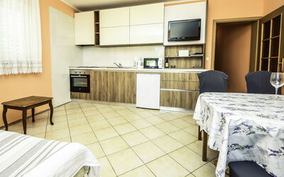 Accommodatie:&nbsp;Nela 120.2