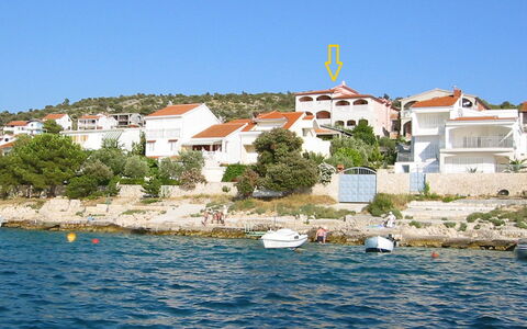 Rogoznica Ražanj 510: Water, Lucht, Gebouw, Boot, Azure, Huis, Watercraft, Meer, Kust En Oceanic Landvormen, Zwemwater