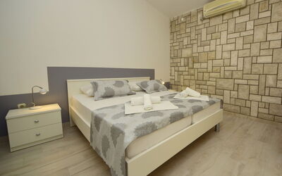 Accommodatie:&nbsp;Moreška 100.2