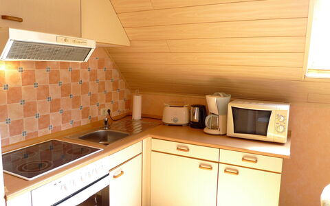 Bentweg: Eigendom, Kamer, Keuken, Cabinetry, Countertop, Meubilair, Gebouw, Huis, Interieur Ontwerp, Onroerend Goed