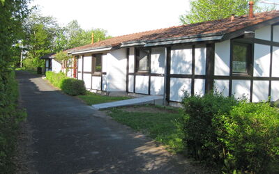 Ronshausen 100: Eigendom, Huis, Gebouw, Onroerend Goed, Verblijf, Huis, Land Lot, Landgoed, Dak, Woongebied