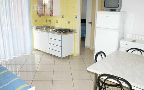 Azzurra: Kamer, Eigendom, Meubilair, Verdieping, Gebouw, Huis, Keuken, Onroerend Goed, Interieur Ontwerp, Huis