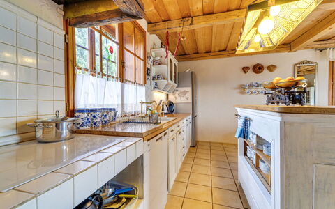 Dworek: Cabinetry, Countertop, Eigendom, Kraan, Wastafel, Keuken, Hout, Interieur Ontwerp, Architectuur, Gootsteen