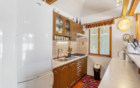 Petříkov: Keuken, Interieur Ontwerp, Hout, Cabinetry, Meubilair, Toestel Van De Keuken, Major Appliance, Countertop, Plafond, Kamer