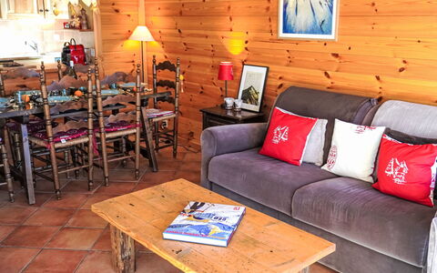 Accommodatie:&nbsp;Grenat 25 600.6
