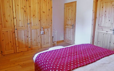 Accommodatie:&nbsp;Rhodonite 24 764.8