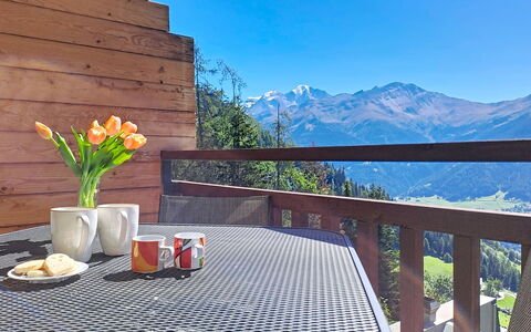Mondzeu A258: Hout, Bergketen, Heuvel Station, Beits, Hardwood, Balkon, Vallei, Ridge, Stoel, Alpen