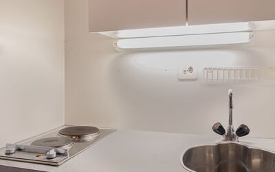 Rosablanche B72 100.38: Hout, Interieur Ontwerp, Wastafel, Verdieping, Flooring, Rechthoek, Lijn, Keuken, Gas, Hardwood