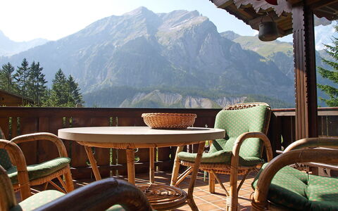 Chalet Marietta: Eigendom, Berg, Heuvel Station, Kamer, Tafel, Onroerend Goed, Huis, Verblijf, Gebouw, Vakantie